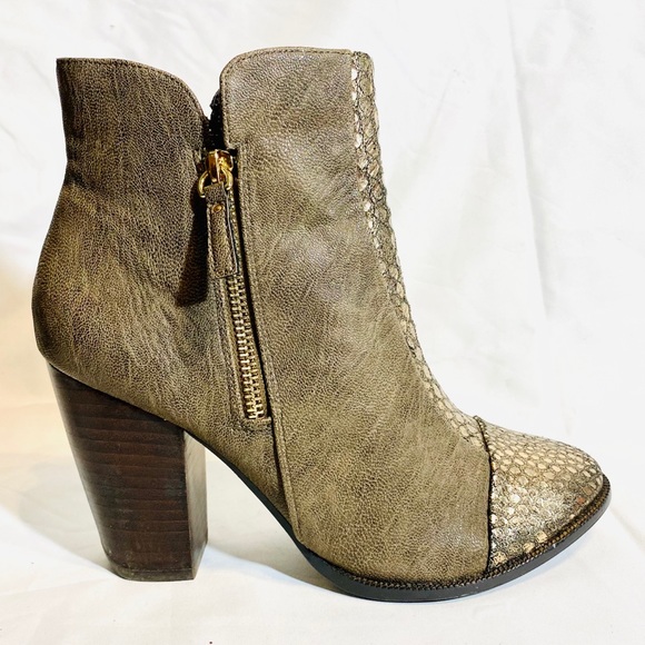 Nina Shoes - 🐍NINA: Clip Snake Print Ankle Boots 🐍